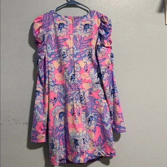 Lilly Pulitzer Jemma Sleeved Romper - Picture 2 of 5